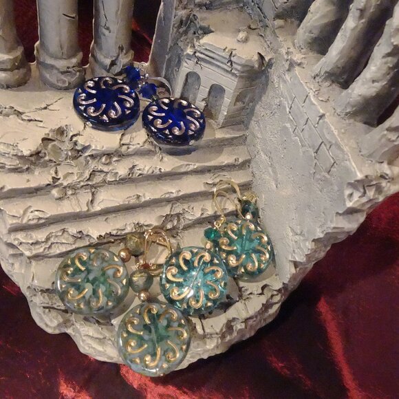 Handmade coin-style earrings from Czech components in three stylish colors - Picture 8 of 9